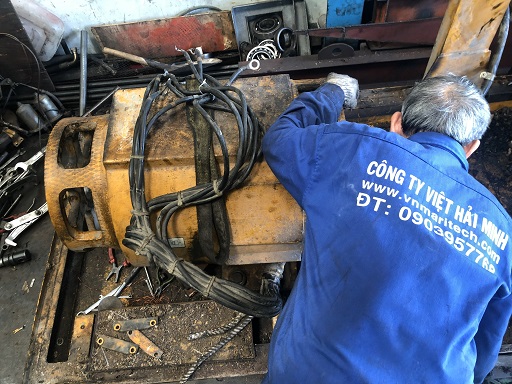 quan lai cuon day dau phat dien