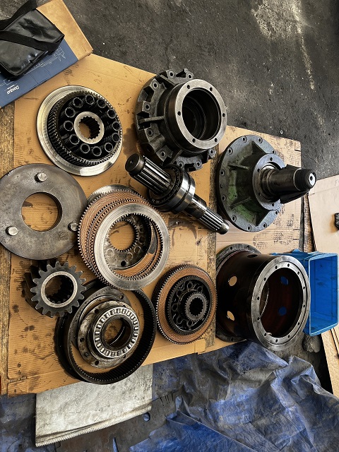 thay vat tu bo li hop