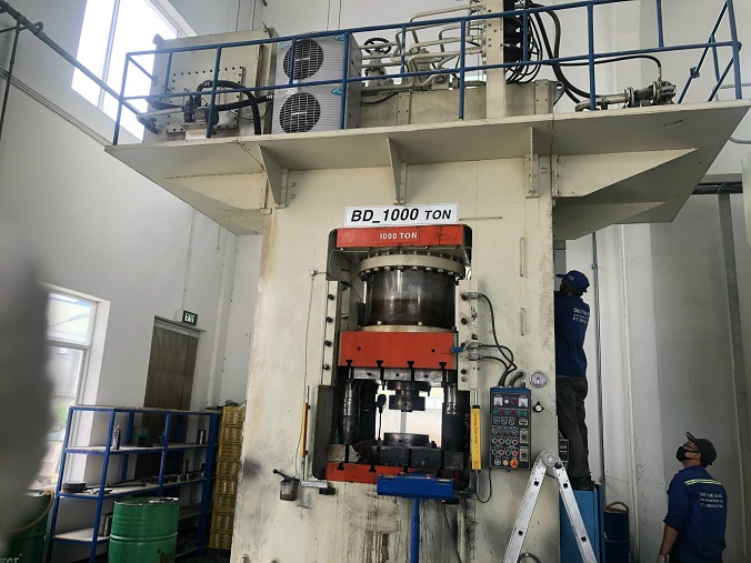 sua may dap thuy luc