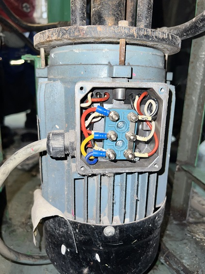 quan motor may phan tan cong nghiep