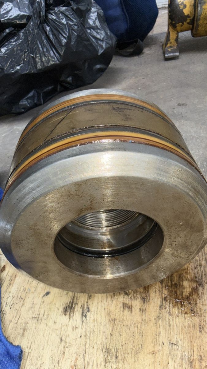 bảo dưỡng hệ thống lái thủy lực tàu.jpg