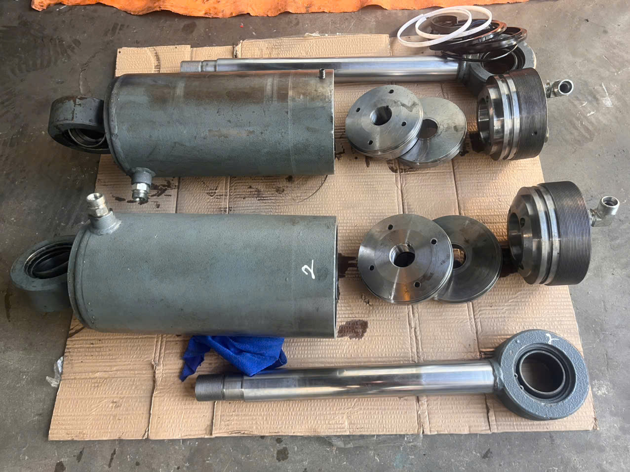 dịch vụ cung cấp phụ tùng vật tư máy lái tàu biển.jpg