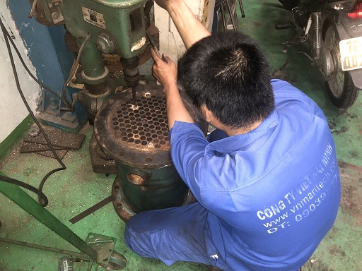 Bo lam mat khi dang ong