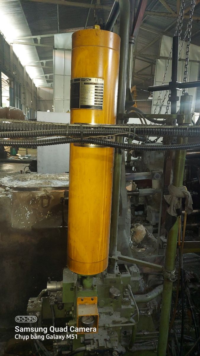 dịch vụ sửa chữa b&igrave;nh t&iacute;ch &aacute;p thủy lực.jpg