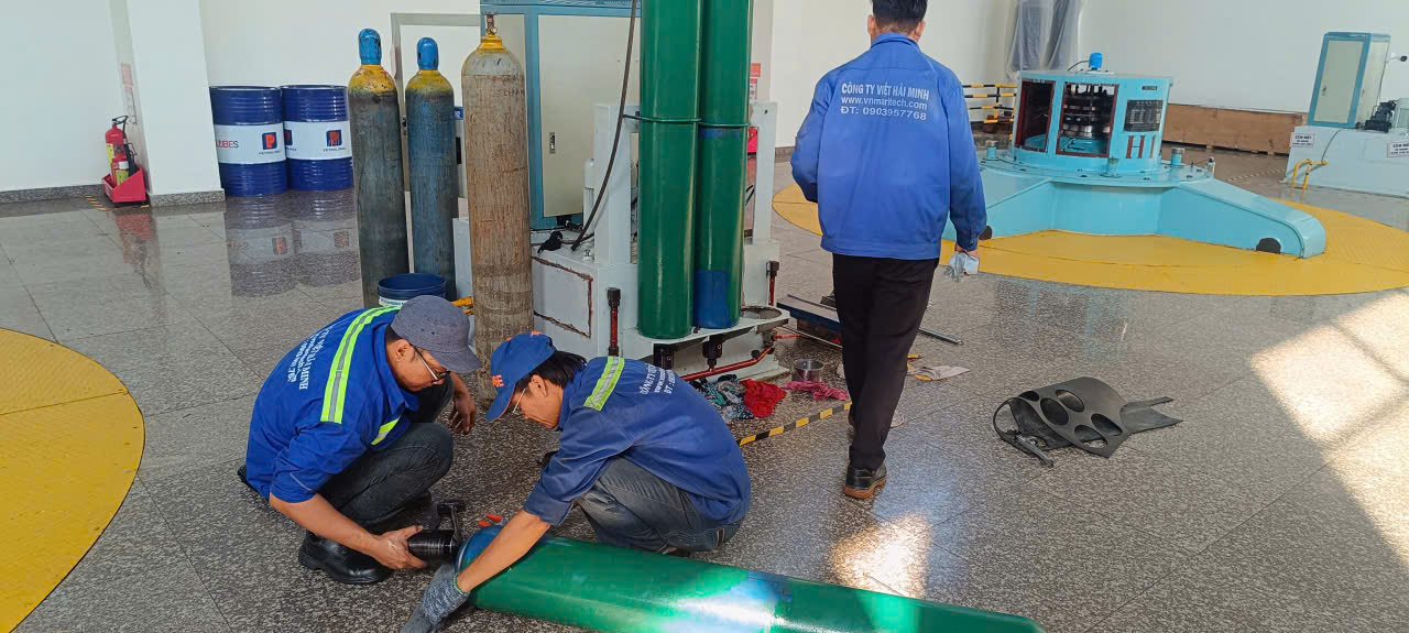 phụ tùng ruột cao su bình tích áp chính hãng.jpg