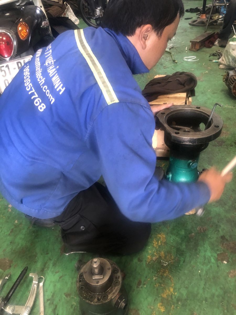 Sửa chữa bơm thủy lực tại TP_HCM.JPG