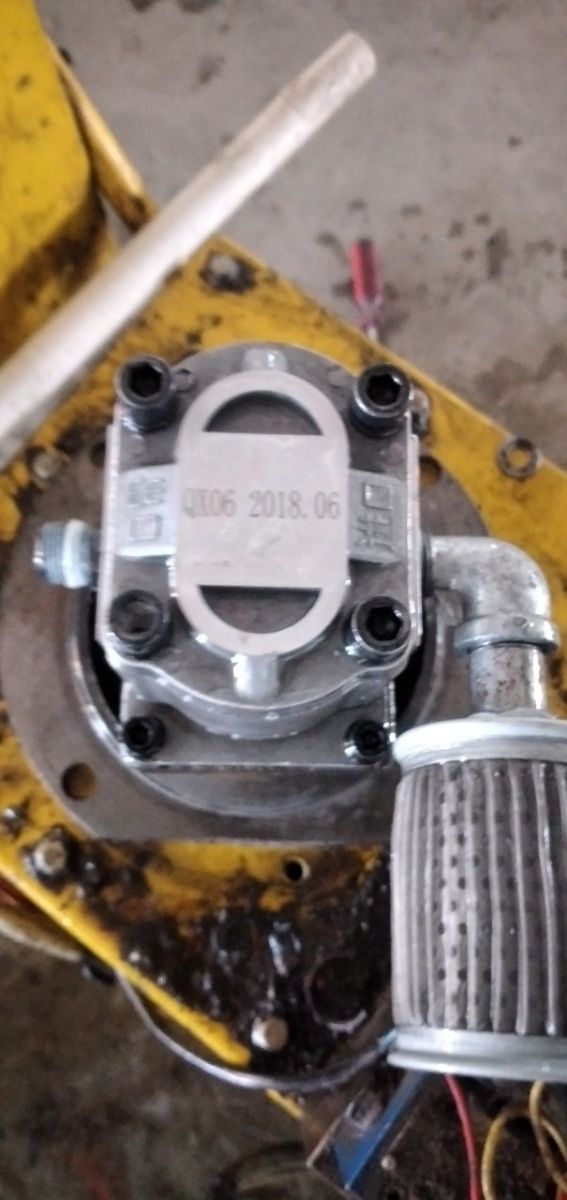 Dịch vụ cung cấp bơm thủy lực uy tín.jpg