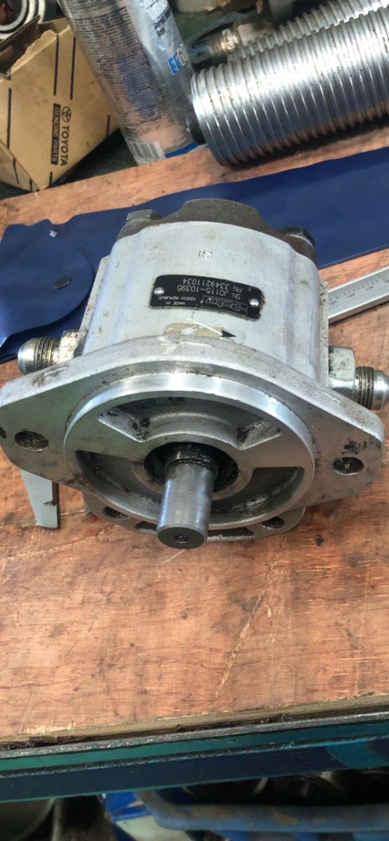 Lắp đặt bơm thủy lực công nghiệp nhanh chóng.jpg