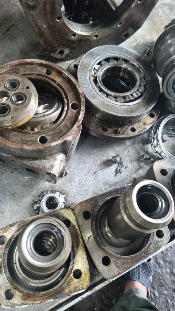 Báo giá sửa bơm thủy lực không lên áp.jpg