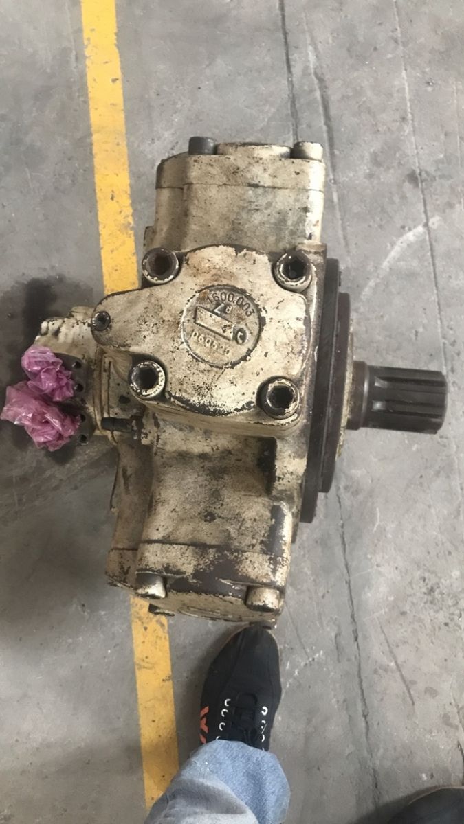 sửa motor thủy lực tại nh&agrave; m&aacute;y.jpg