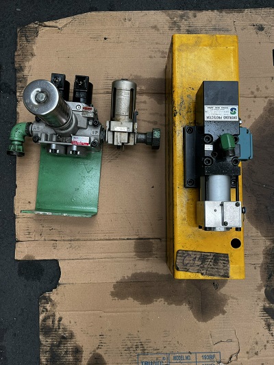 bom dau may dap Komatsu