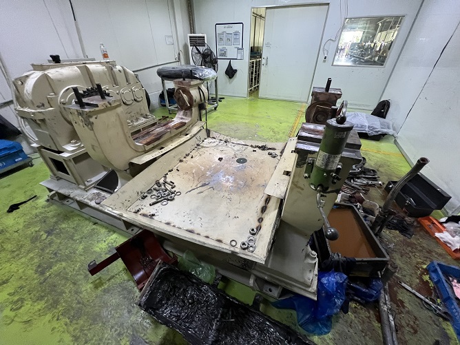sua chua dai tu may can cao su