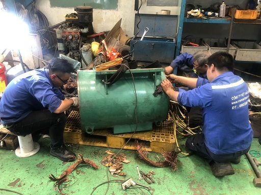 quan dong co quat hut bui cong nghiep