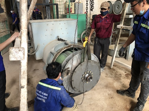 Quấn đầu phát điện