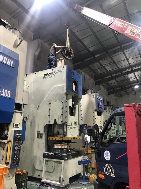 Sửa chữa máy dập tại quận 12