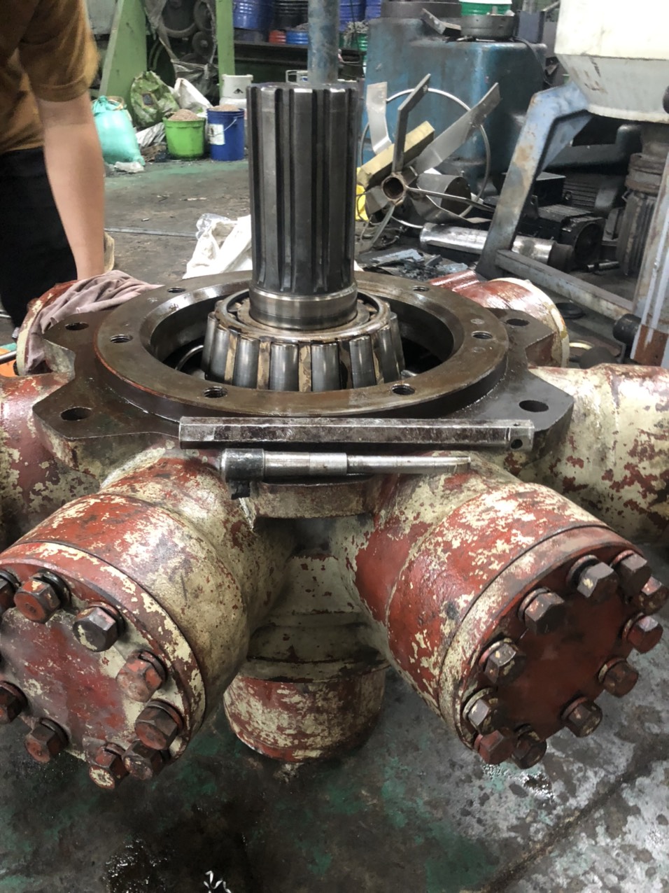 Dịch vụ cung cấp, sửa chữa và lắp đặt motor thủy lực