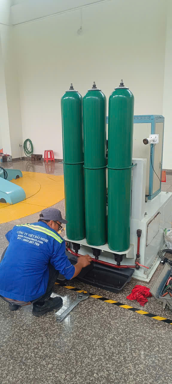 Cung cấp bình tích áp thủy lực mới và bình tích áp cũ công nghiệp