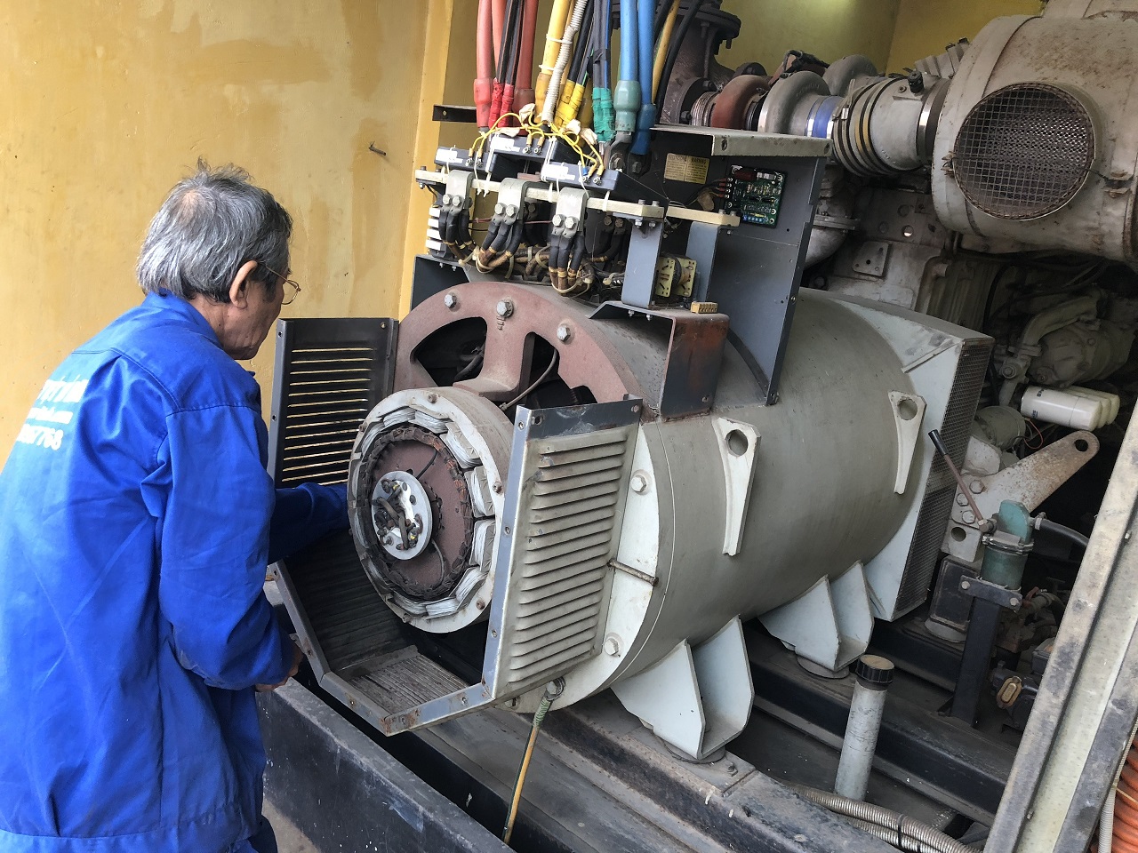 Sửa chữa bảo trì máy phát điện tại quận 9